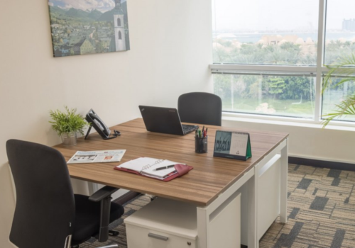 How does a virtual office operate?